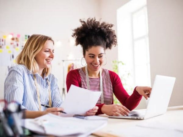 Things not to do in the workplace, वर्कप्लेस पर नहीं करें ये गलतियां