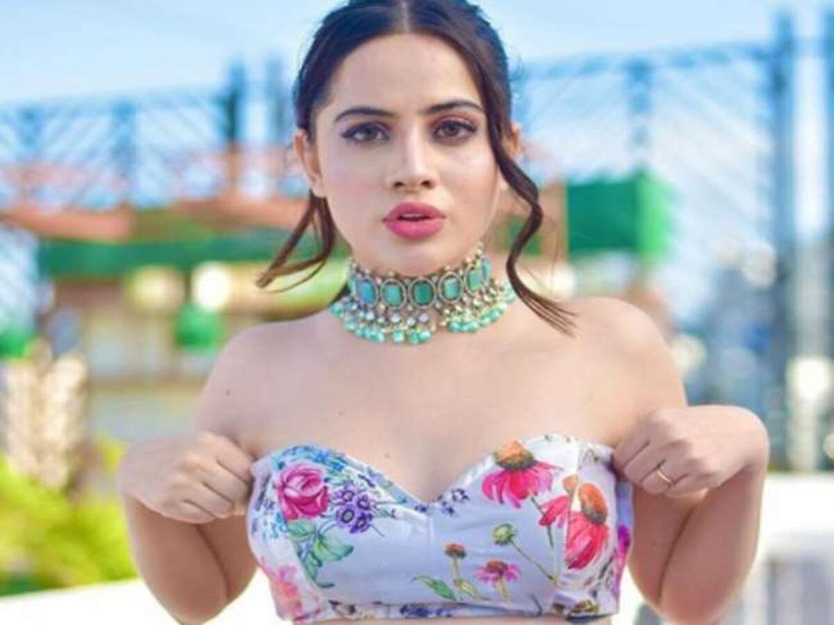 Urfi Javed Skin Tips: ऊर्फी जावेद की ग्लोइंग स्किन का जानिए राज, इस होममेड फेस पैक का करती हैं इस्तेमाल