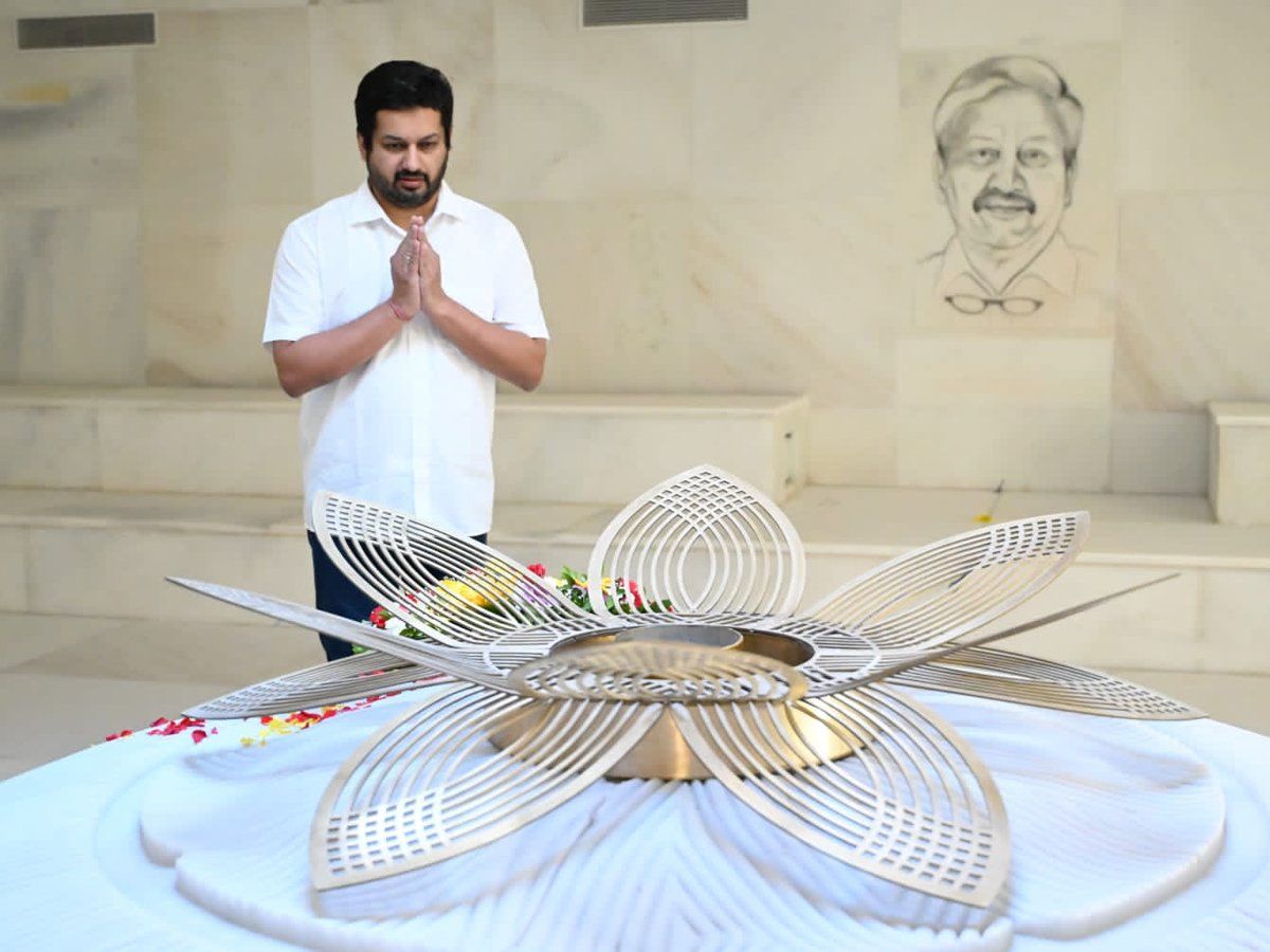 गोवा चुनाव: मनोहर पर्रिकर के बेटे को केजरीवाल ने ऑफर किया टिकट, कहा- बीजेपी ने यूज एंड थ्रो की नीति अपनाई