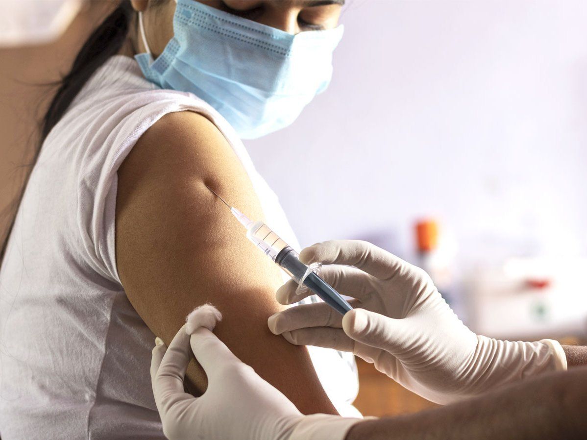 UP Vaccination Record:यूपी ने कायम की मिसाल, कोविड-19 वैक्सीनेशन "7 करोड़" के पार