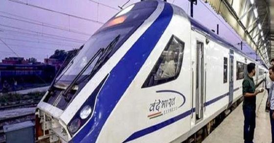 75 new Vande Bharat trains will run in the 75th year of independence, PM announced from Red Fort