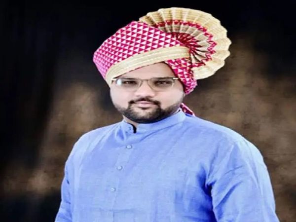 Shiv Sena leader Vikas Gogawale says the real enemy is not BJP but NCP and Congress