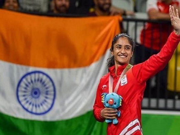 Vinesh Phogat corona positive