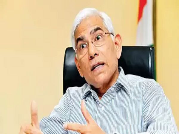 Ex-CAG Vinod Rai tenders apology to Congress leader Sanjay Nirupam over remarks against him
