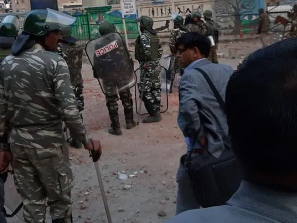 Delhi Violence Asaduddin Owaisi Condemns Riots says Army takes over the area of North East Delhi