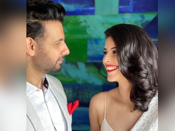 Viraf Patel, Saloni Khanna