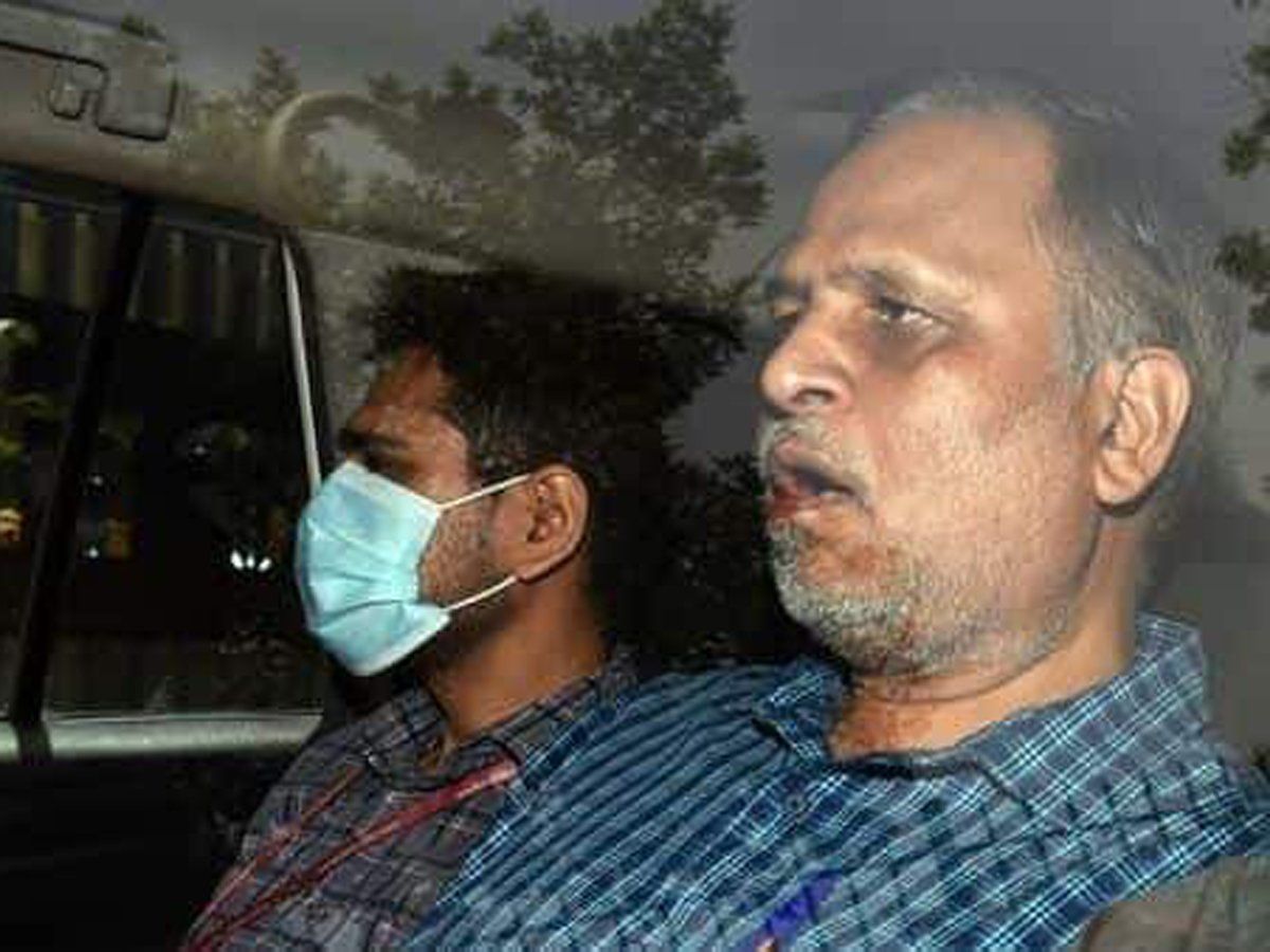 सत्येंद्र जैन के परेशान और थके नजर आने वाली तस्वीर वायरल होने पर आप नेताओं की तीखी प्रतिक्रिया