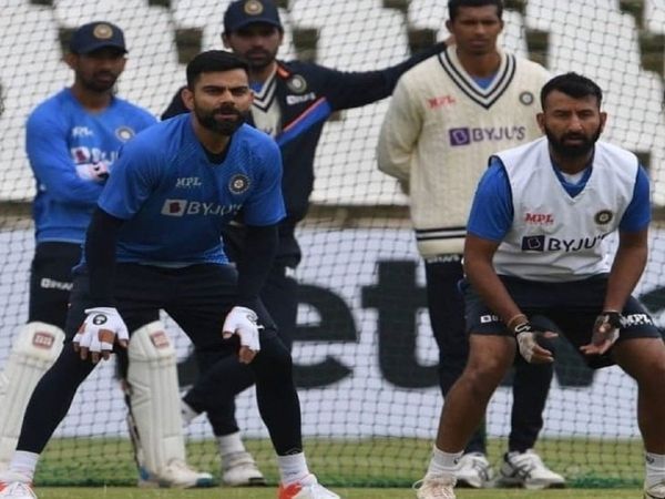 Virat-Kohli-Cheteshwar-Pujara