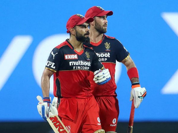 virat kohli and glenn maxwell