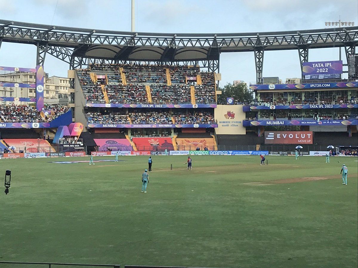 Aaj Ke IPL Match Ki Pitch Report IPL CSK Vs MI Wankhede Stadium Pitch Report Mumbai