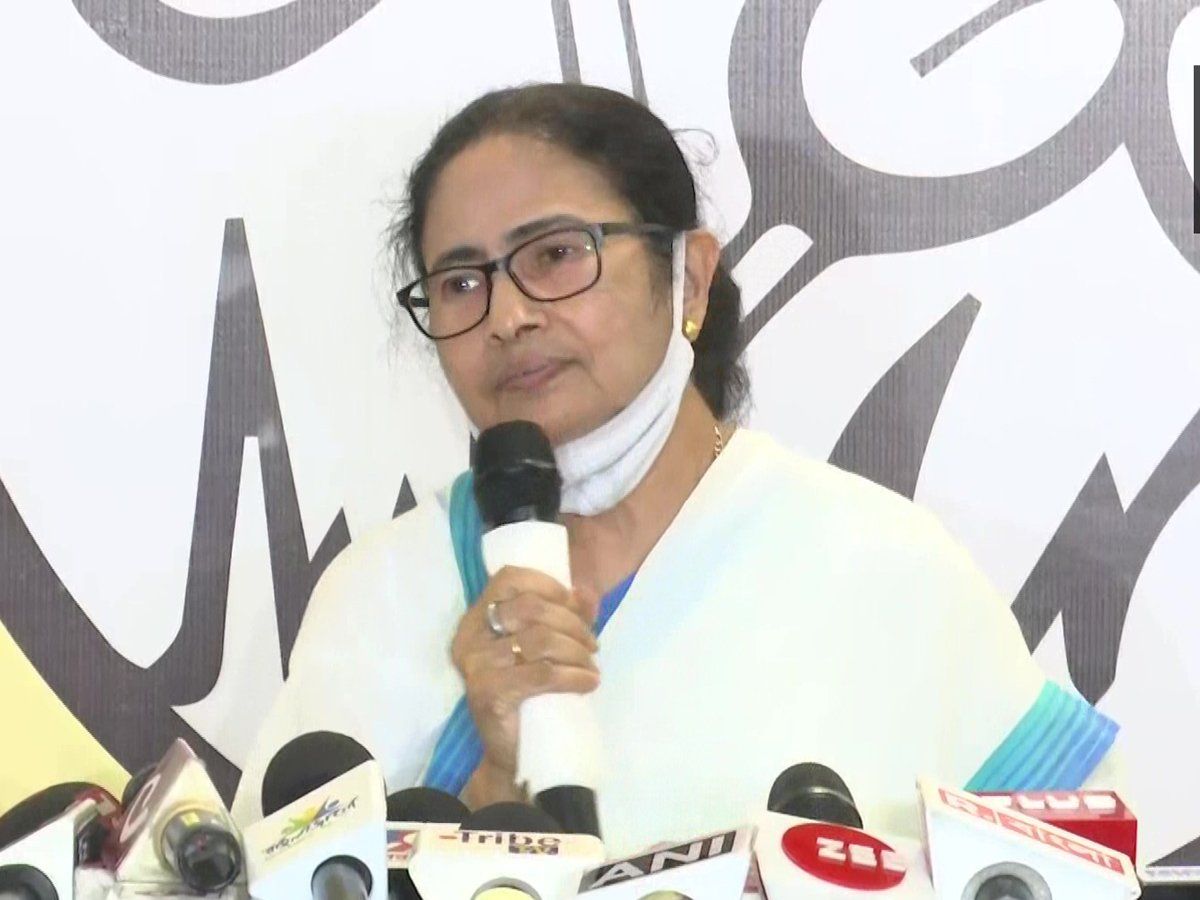 आग से मत खेलो, जनता मुंहतोड़ जवाब देगी, CAA पर अमित शाह को ममता बनर्जी की ललकार