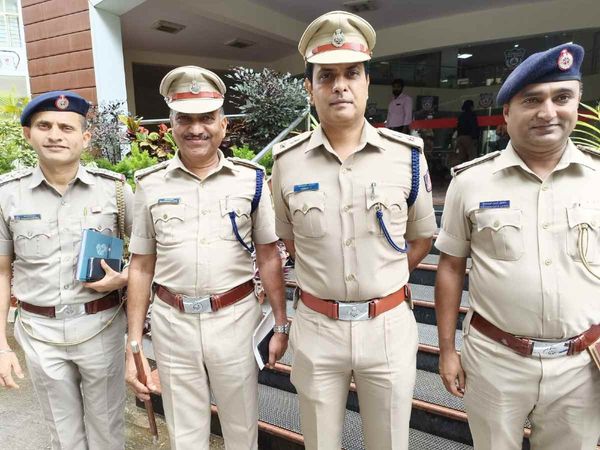Bengaluru Police busted fake call center arrested 6 people seized goods worth Rs 2 crore