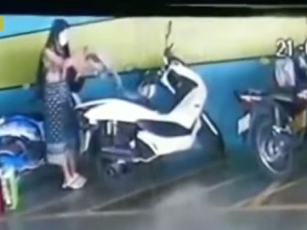 Woman set her ex's bike on fire to take revenge on him, watch video