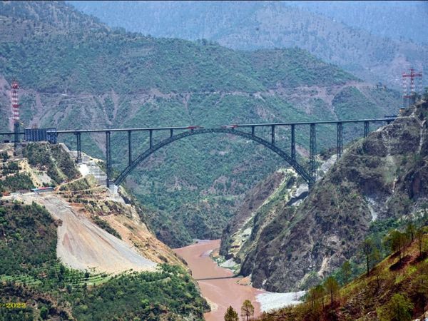 Jammu Kashmir: World's tallest rail bridge nearing completion, 5 times higher than Qutub Minar
