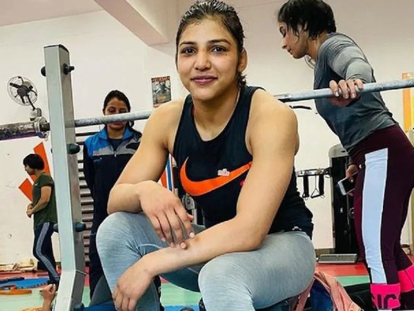 National Wrestler Nisha Dahiya murder news is wrong, released video itself and said- I am fine
