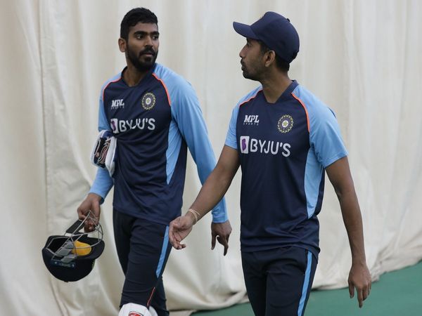 Wriddhiman-Saha-KS-Bharat