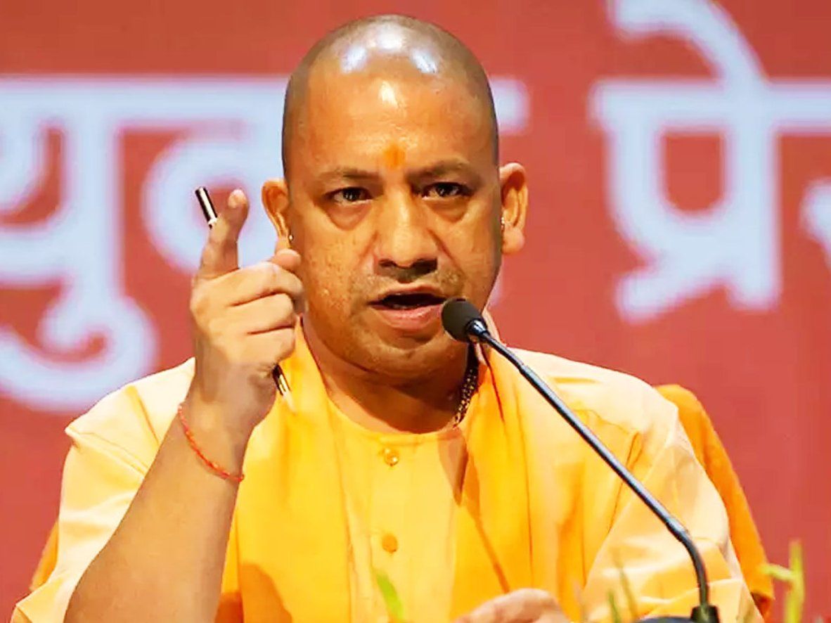 UP: योगी सरकार ने कहा-कसी जा रही है अपराधियों पर नकेल, जारी किया क्राइम डाटा