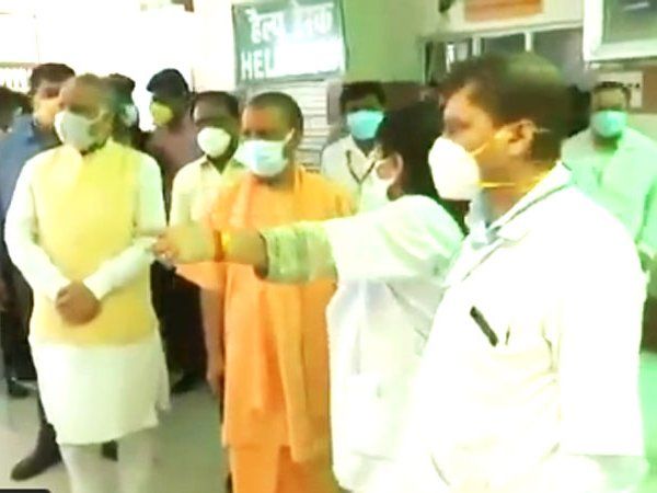 Dengue in Firozabad:फिरोजाबाद में बेकाबू हुआ डेंगू, अब तक 41 की मौत, मृतकों के परिजन से मिले मुख्यमंत्री योगी