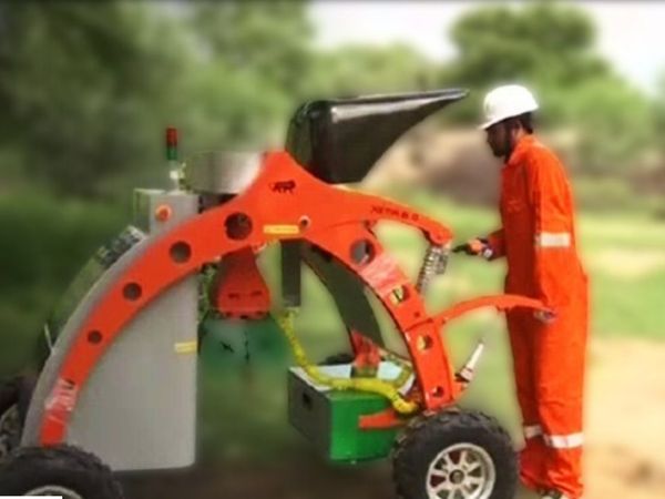 कई आधुनिक टेक्नोलॉजी से लैस ये रोबोट साफ करेगा ड्रैनेज