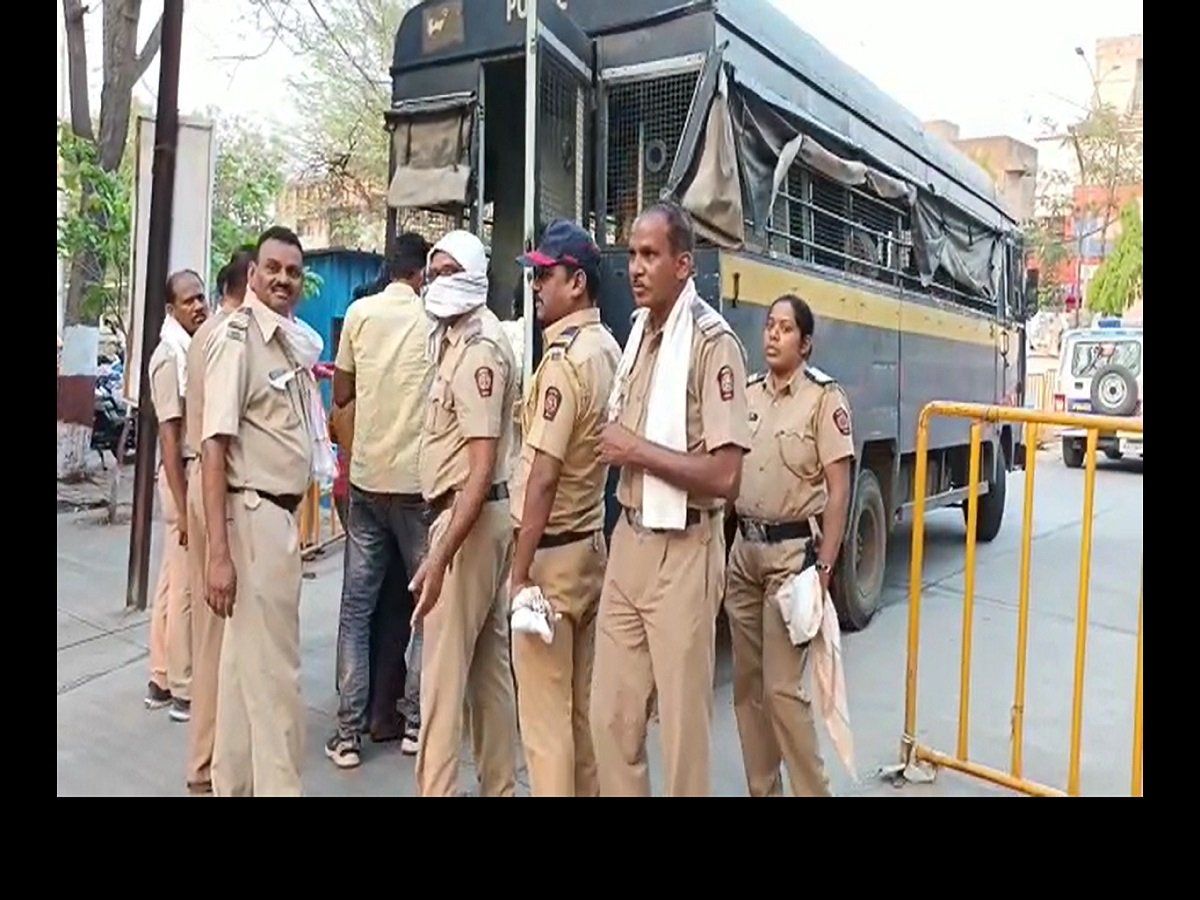 Maharashtra : खजाना पाने के लिए नीचता पर उतरा शख्स, यौन शोषण करने के बाद की बेटी की बलि देने की कोशिश