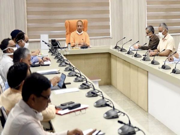CM Yogi gave instructions to Covid management team-09 - NCR districts should be kept on alert mode