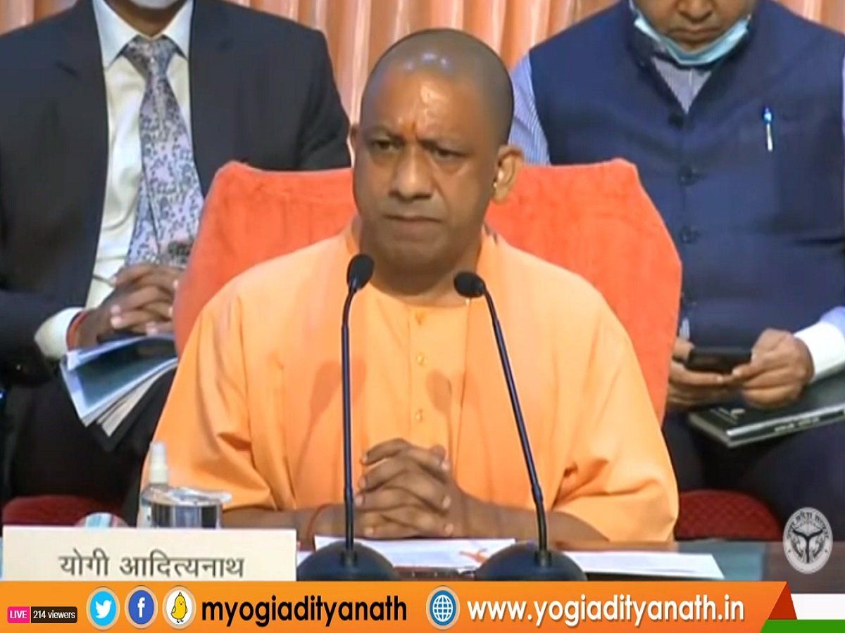 यूपी सरकार का बड़ा तोहफा, आधी हुई बिजली की दरें, किसानों और आम उपभोक्ताओं को मिलेगा सीधा फायदा