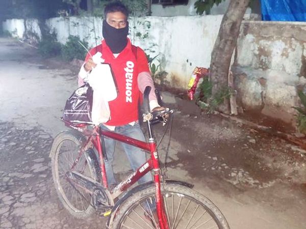 Zomato delivery man Mohammad Aqeel