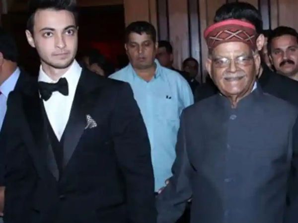Aayush Sharma Grandfather Sukh Ram Passes Away