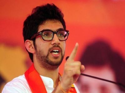 Aditya Thackrey Escape: बाल बाल बचे आदित्य ठाकरे, मीटिंग के दौरान झूमर गिरी Aditya Thackrey Escape: बाल बाल बचे आदित्य ठाकरे, मीटिंग के दौरान झूमर गिरी