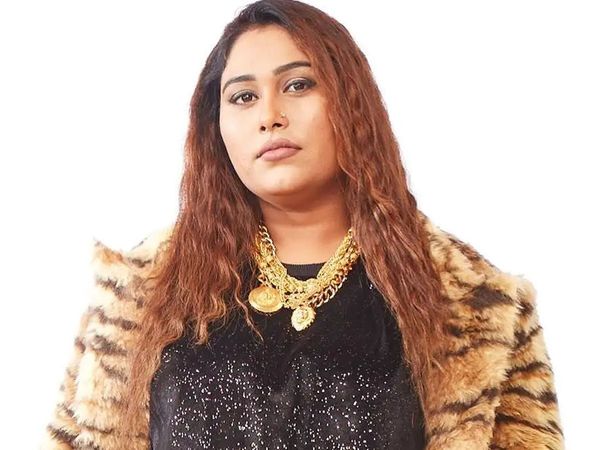 Bigg Boss 15 Afsana Khan meeting with the channel creatives for a comeback in Salman Khan show ?