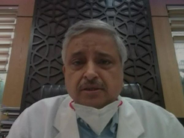 कोविड की तीसरी की लहर की आशंका के बीच AIIMS निदेशक रणदीप गुलेरिया की चेतावनी, 'मजबूत करना होगा हेल्थ सिस्‍टम'