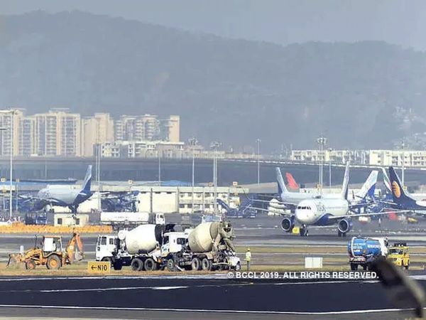 Air Travel Costlier: आज से हवाई सफर हुआ महंगा, आखिर क्या है खास वजह