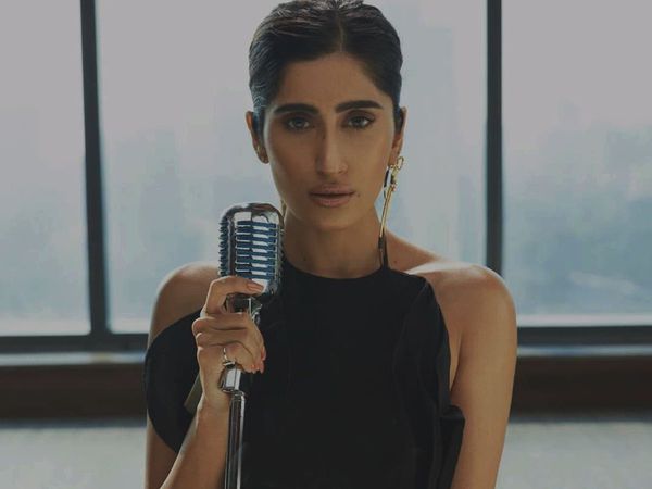 Akasa Singh Evicted From bigg boss 15 House: