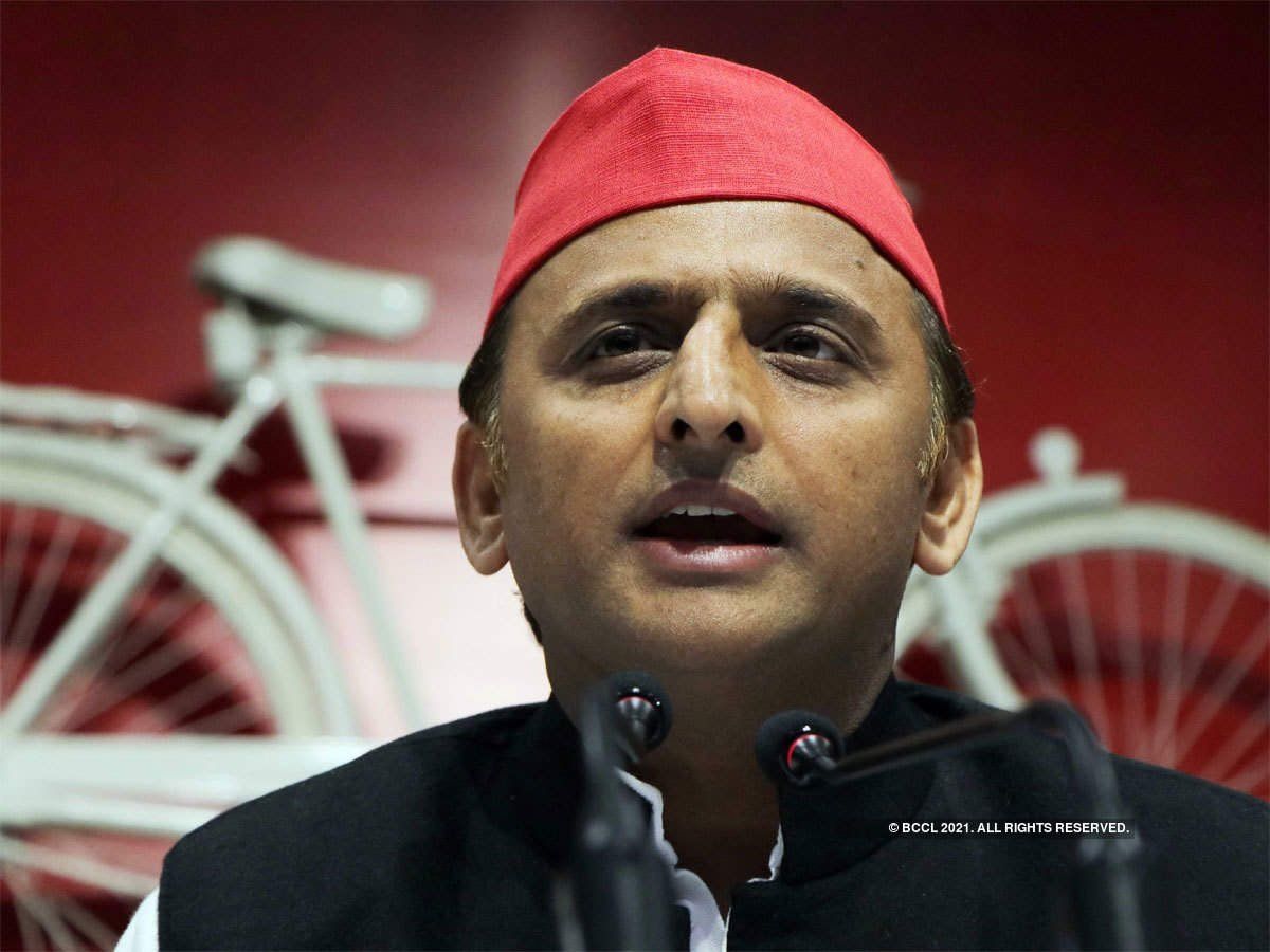 Akhilesh Yadav FIR: पत्रकार मारपीट केस में अखिलेश यादव पर एफआईआर, एक्शन में प्रशासन