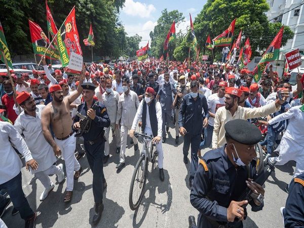 UP Assembly Election 2022, BJP, Samajwadi Party, Bahujan Samaj Party, Akhilesh SP's mission crosses 400 next time, Yogi Adityanath News, UP Assembly Election 2022 News