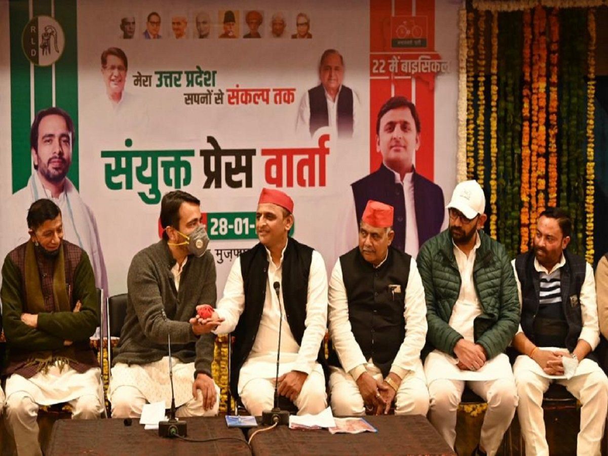 पुरानी पेंशन व्यवस्था, फ्री बिजली, समय से गन्ना भुगतान का वादा, अखिलेश यादव बोले- बीजेपी का राजनीतिक पलायन होगा