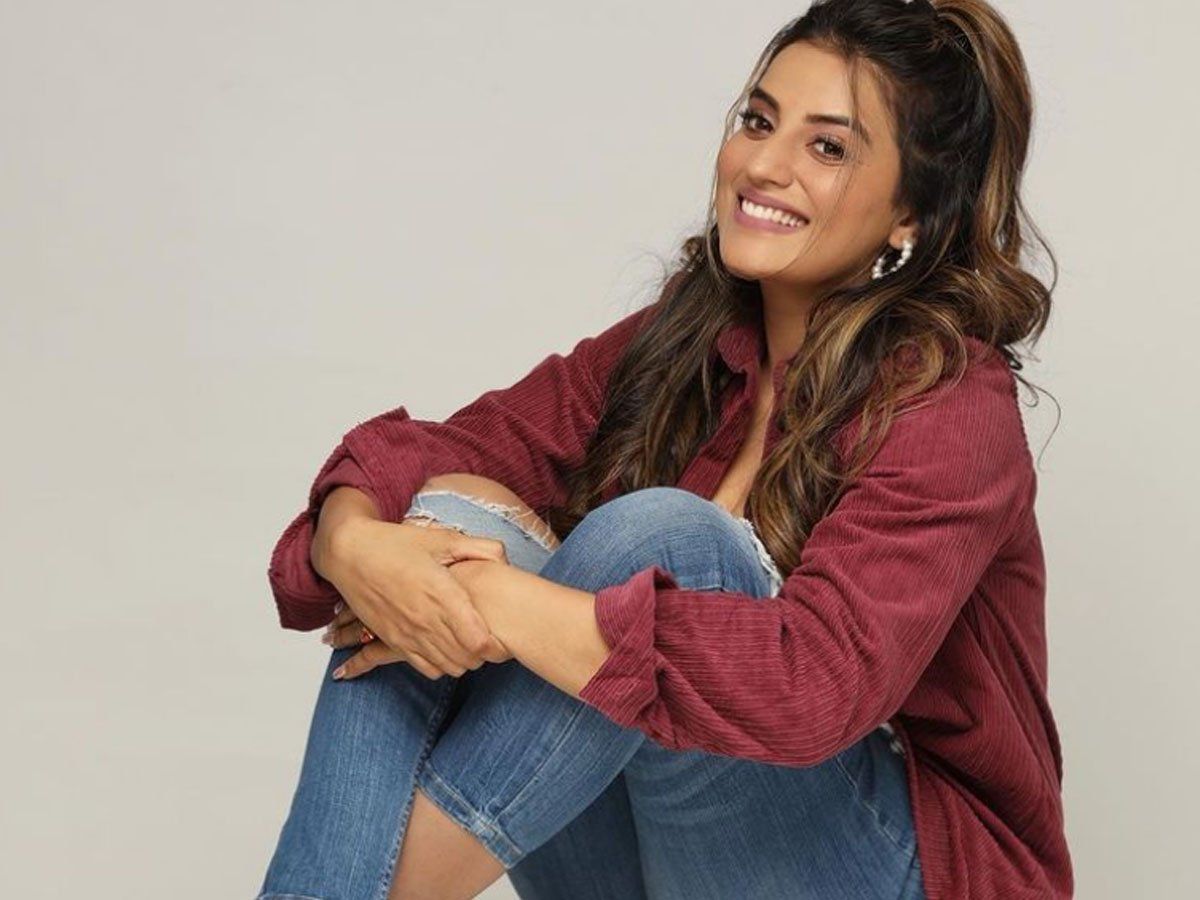 Akshara Singh: खूबसूरती के मामले में कई एक्ट्रेस को मात देती हैं अक्षरा सिंह, यहां देखें उनकी वायरल फोटोज