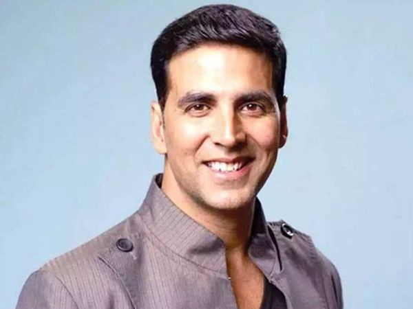 Akshay Kumar answers why he does not like to attend bollywood parties the kapil sharma show 