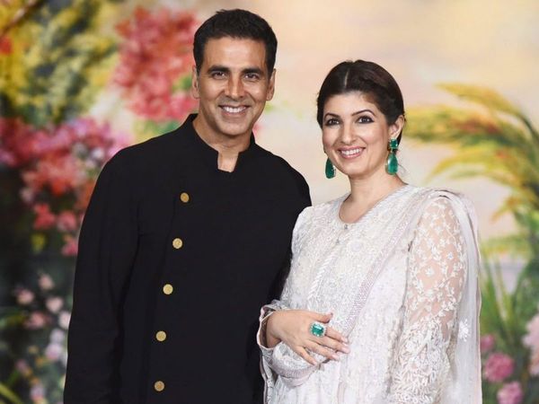 Akshay Kumar with wife Twinkle Khanna