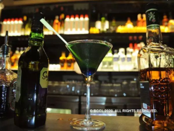 You can celebrate late night in Delhi, liquor will be allowed in clubs and restaurants till 3 am