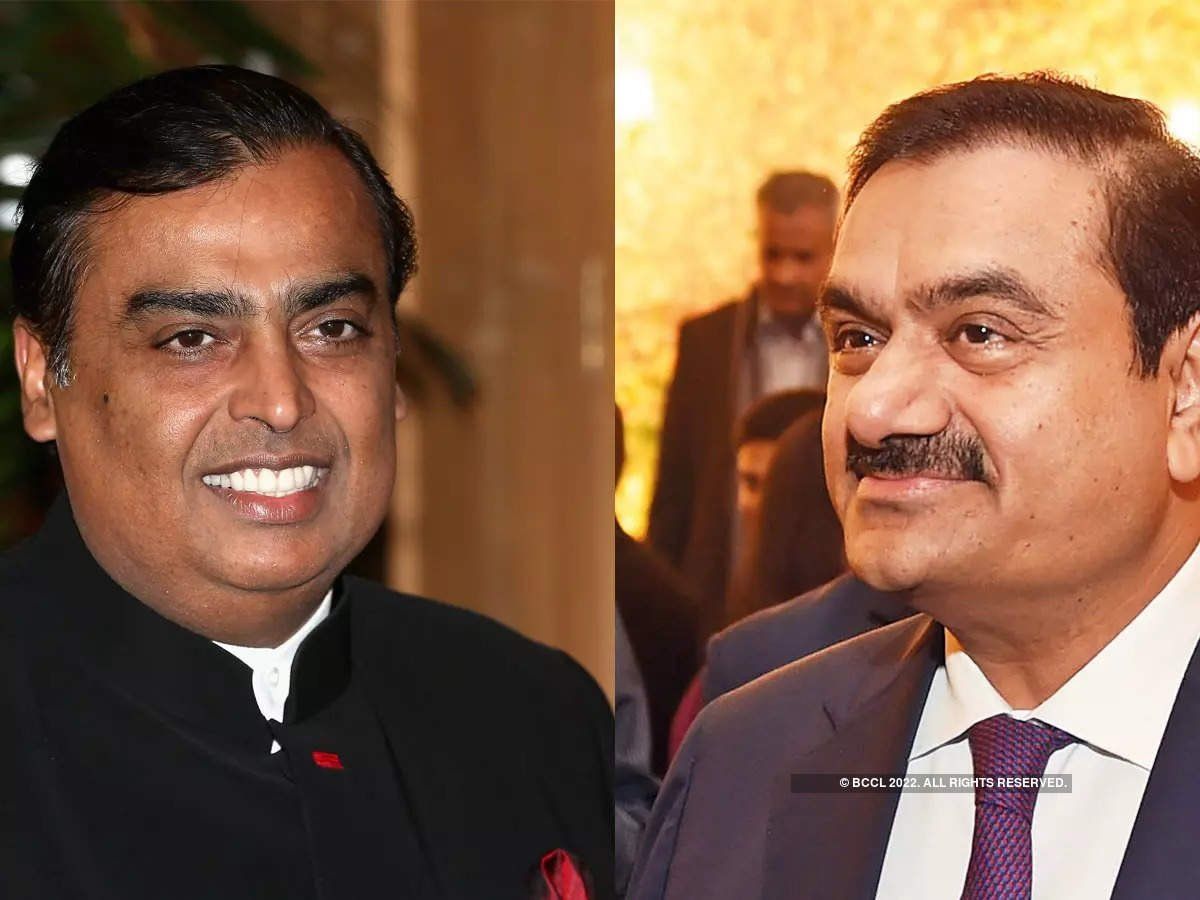 Mukesh Ambani vs Gautam Adani: अडानी से आगे निकले अंबानी, मिला एशिया के सबसे रईस अरबपति का ताज