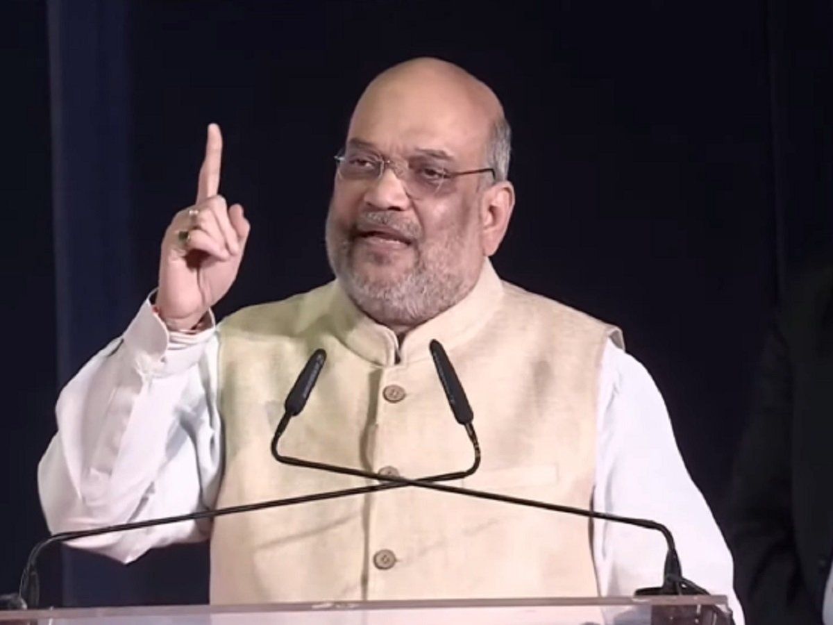 उद्धव ठाकरे पर अमित शाह का निशाना- सत्ता के लिए हिंदुत्व से समझौता कर लिया, तिपहिया ऑटो की तरह है महा विकास अघाड़ी सरकार