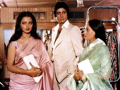 bollywood throwback in hindi, when jaya bachchan was not ready to work with rekha for film silsila bollywood throwback in hindi, when jaya bachchan was not ready to work with rekha for film silsila