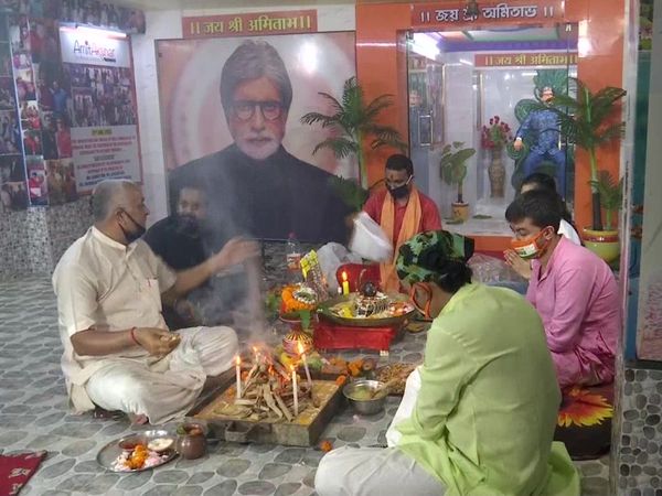 Amitabh bachchan Fans Non-stop yagna in Kolkata shahenshah temple till Bachchan Family recovers from COVID-19