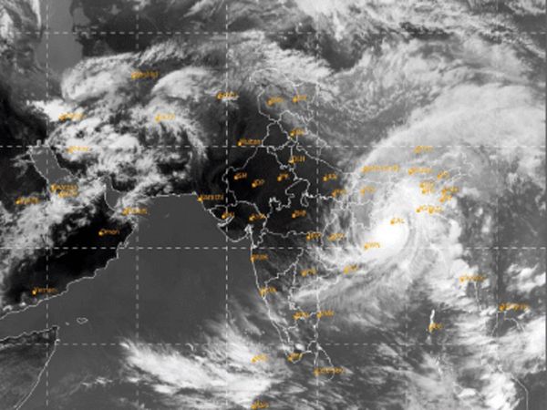 Amphan Cyclone tracker