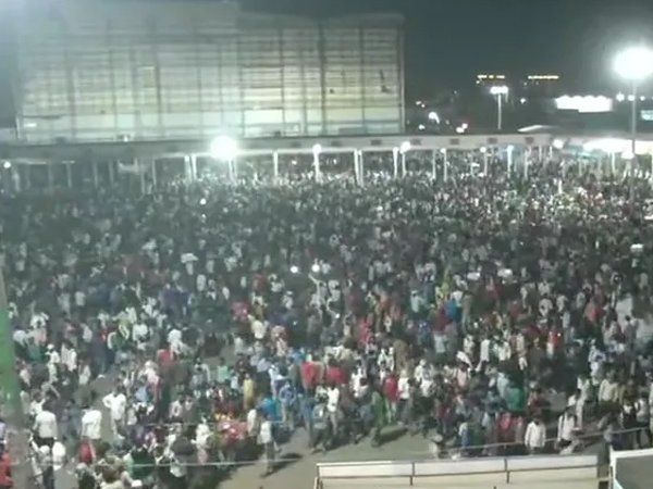 anand vihar bus stand