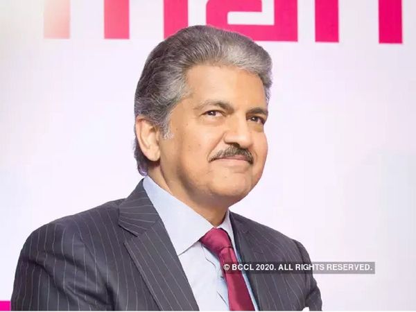 सोशल डिस्‍टेंसिंग के लिए 'टुक-टुक' ड्राइवर ने अपनाया अनूठा तरीका, आनंद महिंद्रा भी हुए मुरीद