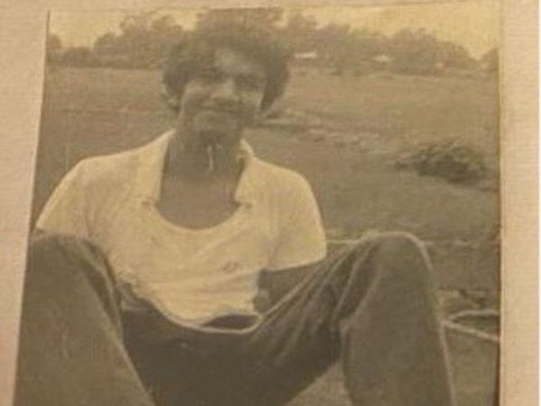 Anand Mahindra old Photo Viral On Social Media