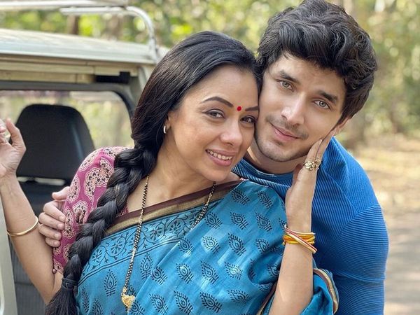 Paras Kalnawat Anupamaa TV actor Aka Roopali gangli tests COVID-19 positive 