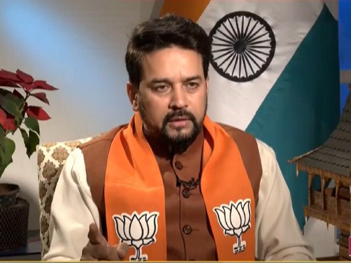 'बिकनी पहनकर स्कूल-कॉलेज कौन जाता है'; हिजाब विवाद समेत यूपी चुनाव पर अनुराग ठाकुर ने रखी अपनी बात